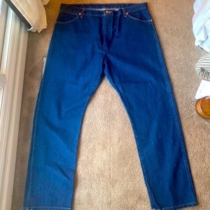 Mens Wrangler Jeans size 42/32